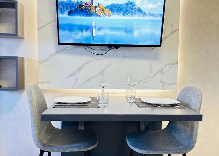 24/7 Self Check-in 地拉那